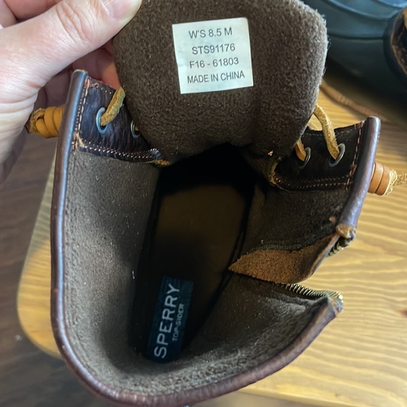 Sperry waterproof boots - Picture 4 of 5